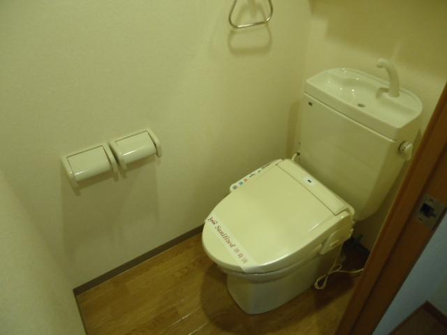 トイレ　シャワー付トイレ