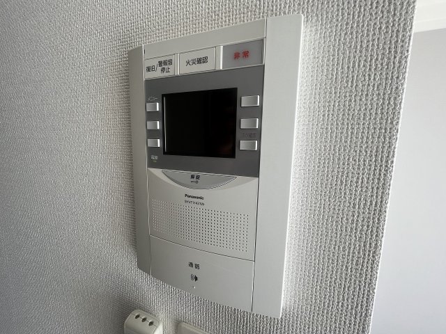 セキュリティ　モデル写真
