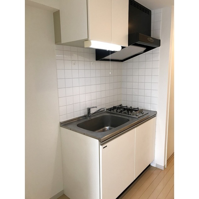 キッチン　同タイプ・別部屋画像