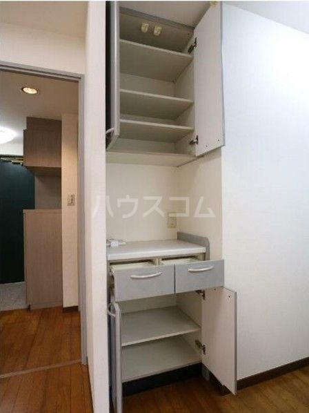 収納