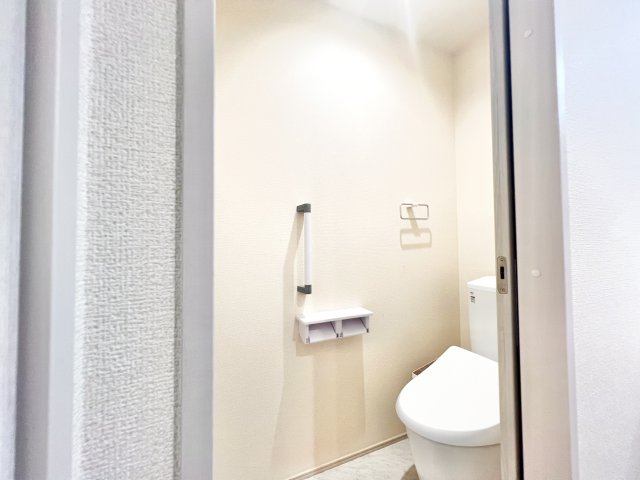 トイレ　落ち着いたトイレです