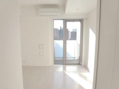 居室・リビング　同マンション別部屋