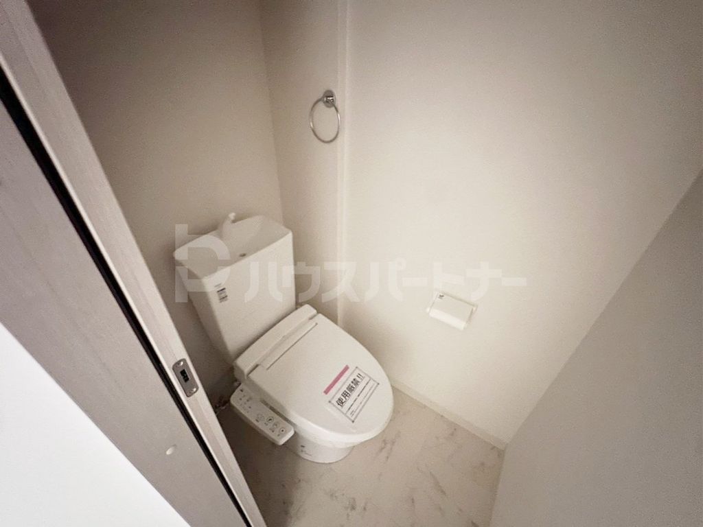ＪＲ川越線 西大宮駅 徒歩9分 3階建 築1年のトイレ写真