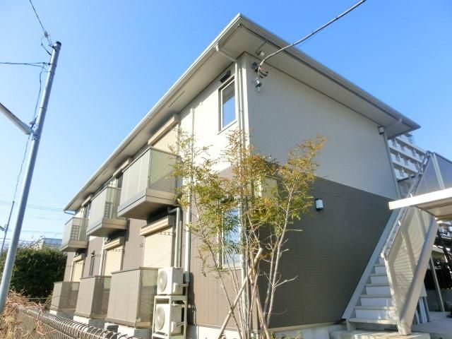 建物外観　駅徒歩３分　設備充実の築浅物件