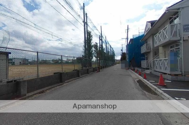 その他　前面道路（その他）まで0m