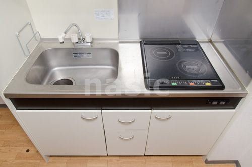 キッチン　ＩＨとラジエントの２口コンロ付きで自炊も楽しく！
