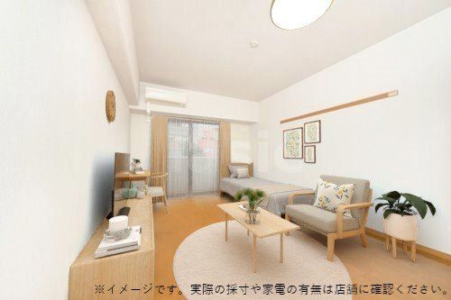 居室・リビング　※イメージです。実際の採寸や家電の有無は店舗に確認ください。