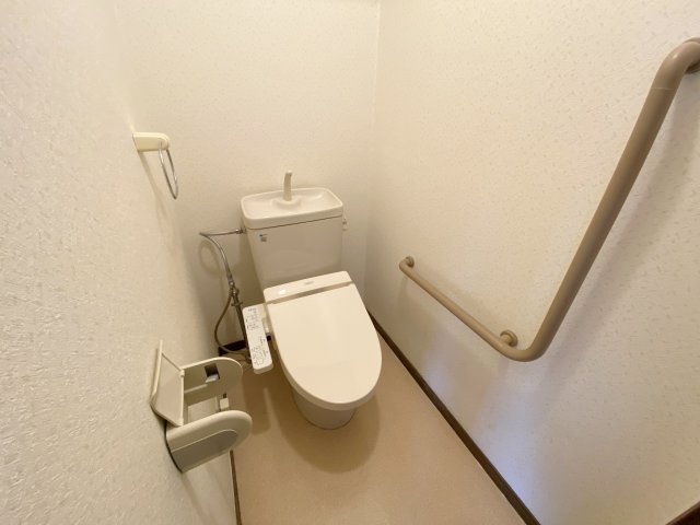 トイレ　別号室参考写真