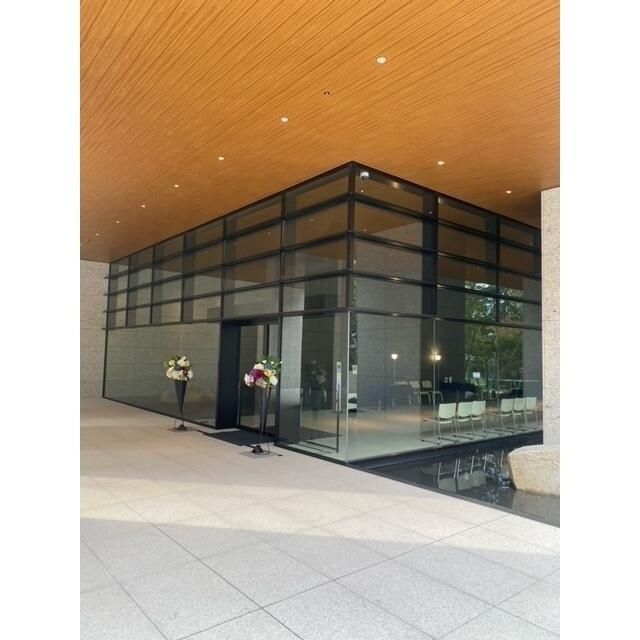 エントランス　建物の内部です