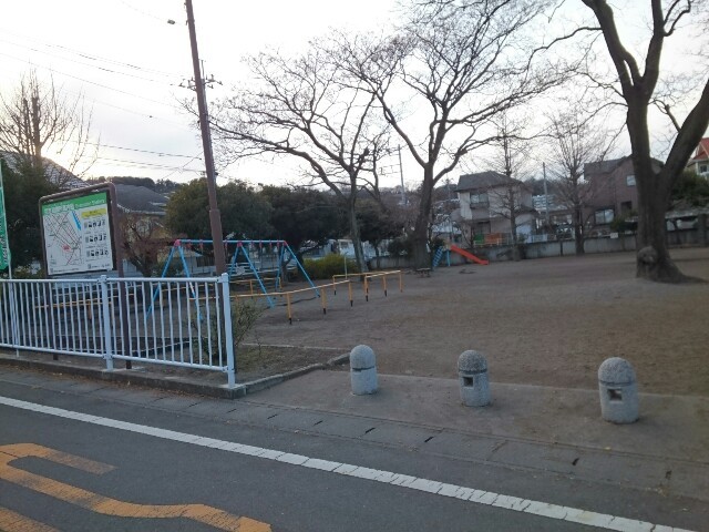 公園　峰下児童公園（公園）まで450m