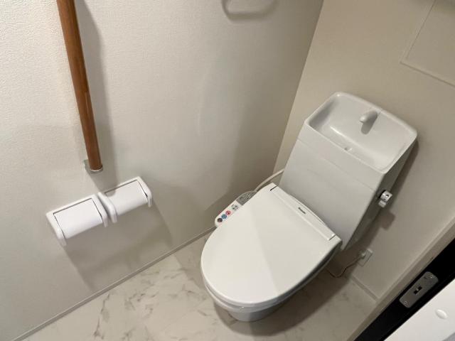 トイレ　シャワー付トイレ