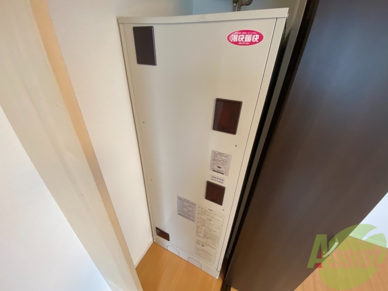 その他設備　電気温水器です。オール電化でお得で安心ですね。