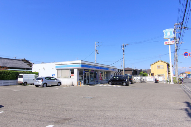 コンビニ　ローソン松山垣生店（コンビニ）まで450m
