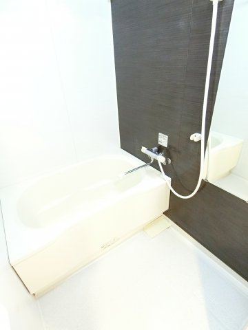 バス・シャワールーム　詳細は、RISUMO江坂本店→06-6155-7137まで♪