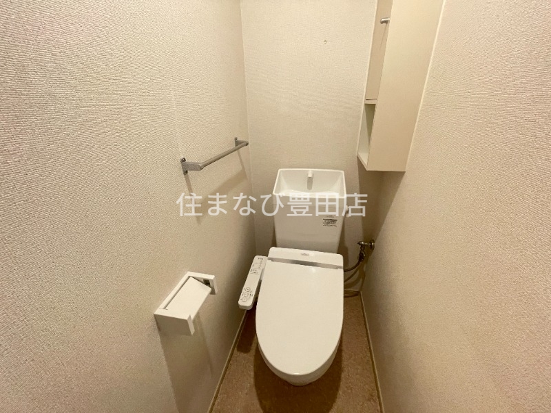 トイレ　同型タイプ