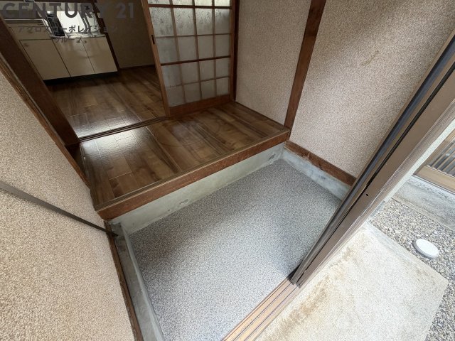 松井貸家の玄関写真