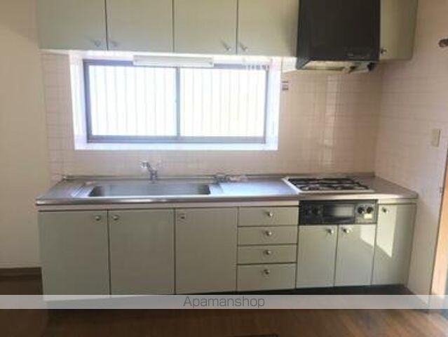 後田町2丁目貸家のキッチン写真