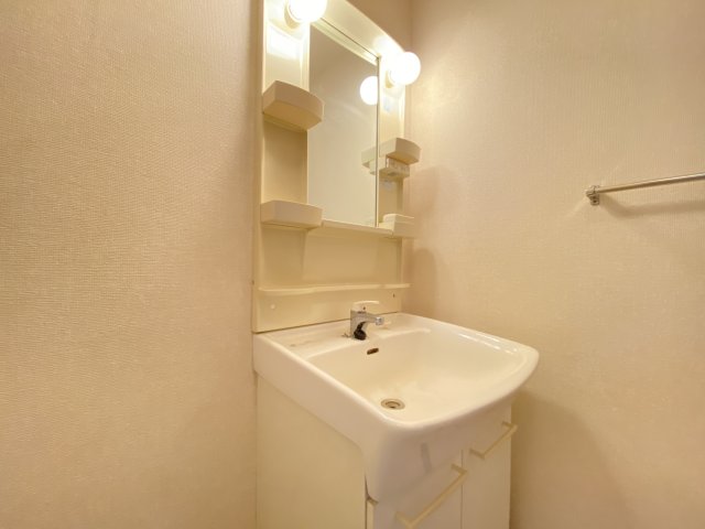 洗面設備　同型モデル