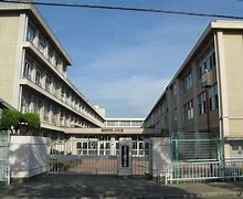 中学校　姫路市立山陽中学校（中学校）まで1902m
