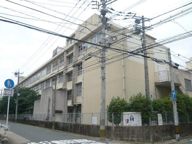 中学校　福岡市立東光中学校（中学校）まで217m