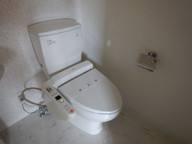 トイレ　別号室参考写真