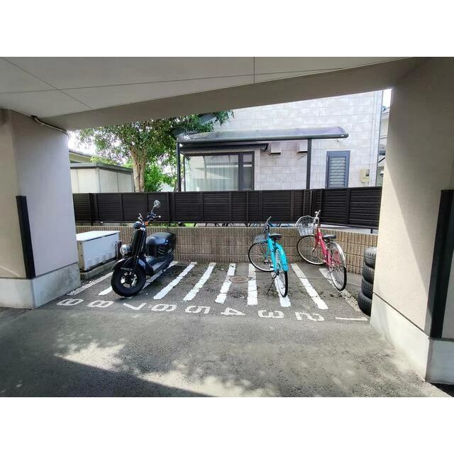 アワーズバリーの外観写真