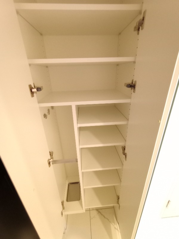 玄関　弊社は都内全域の物件をご紹介可能です！