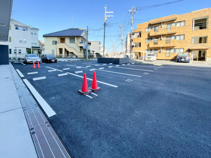駐車場　駐車場