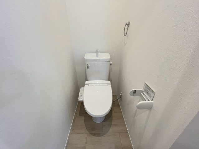 京阪本線 大和田駅 徒歩4分 3階建 築1年のトイレ写真