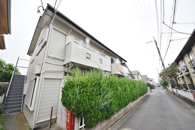 建物外観　閑静な住宅街のお部屋♪
