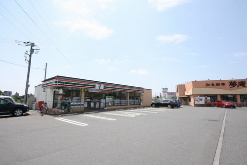 コンビニ　セブンイレブンさいたま三橋5丁目店（コンビニ）まで460m
