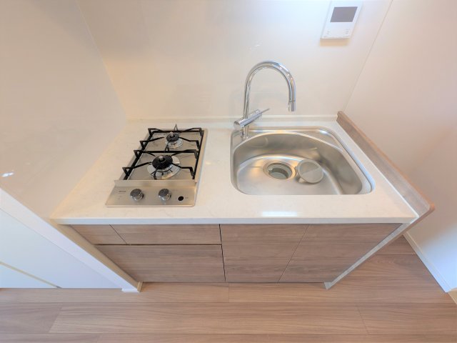 キッチン　浄水器、２口コンロ