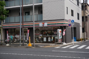 コンビニ　セブンイレブン 練馬中村北千川通り店（コンビニ）まで388m
