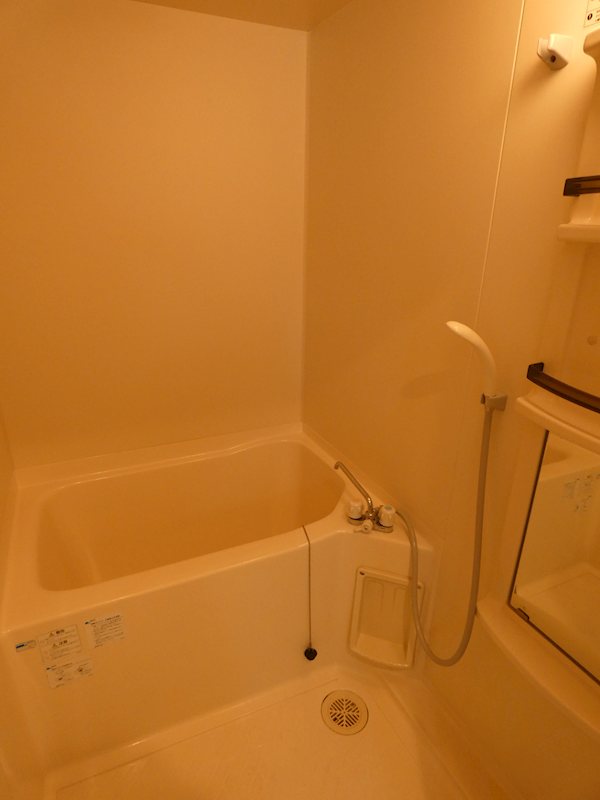 バス・シャワールーム　※同間取り別部屋の写真です
