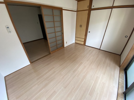 居室・リビング　※別部屋の写真です