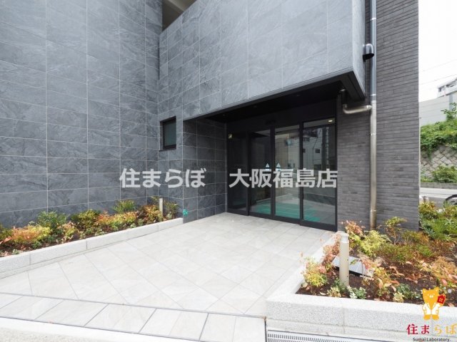 エントランス　共用部の印象も大切に