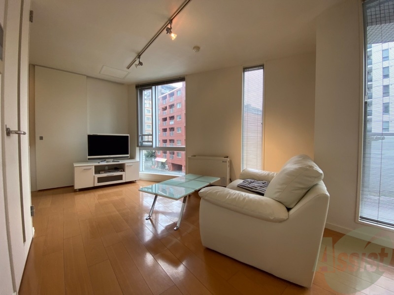居室・リビング　広くてキレイなお部屋が広がっていて、充実した生活が送れそう。