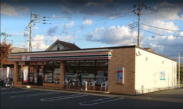 コンビニ　セブンイレブン八王子並木町店（コンビニ）まで582m
