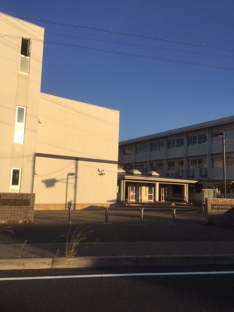 中学校　鳥栖市立田代中学校（中学校）まで1035m