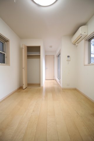 収納　（別タイプ参考写真）VIVRE駒込　北区中里1