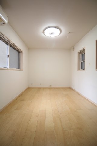 居室・リビング　（別タイプ参考写真）VIVRE駒込　北区中里1