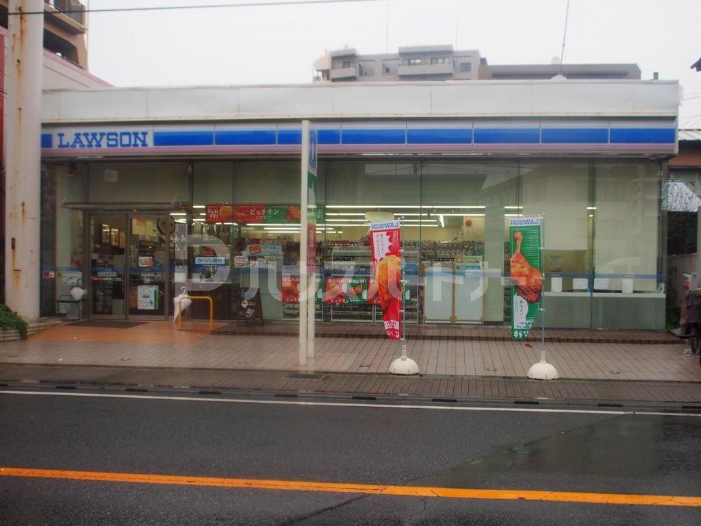 コンビニ　ローソン船橋本町二丁目店（コンビニ）まで820m