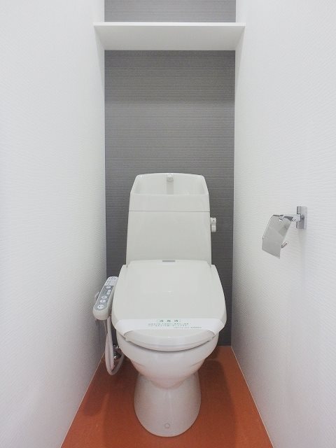 トイレ　別部屋写真の為現状優先します