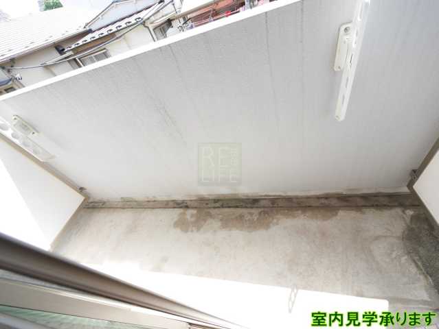 バルコニー　別部屋の画像になります。