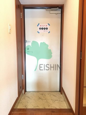 玄関　下駄箱もしっかりついてます！