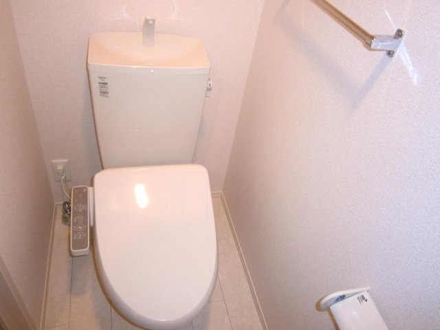 トイレ　コンパクトで使いやすいトイレです