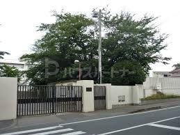 中学校　松戸市立第一中学校（中学校）まで710m