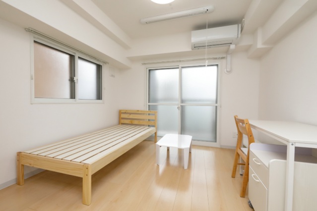 居室・リビング　居室（3～8F：家具家電付き）