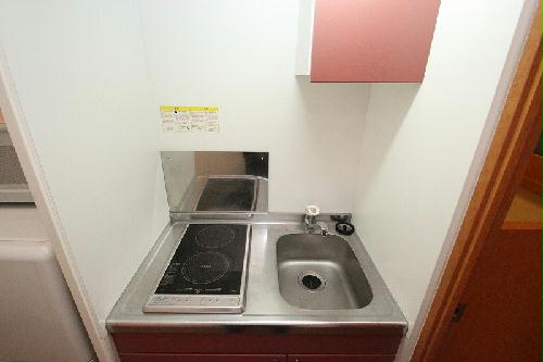 キッチン　設備・仕様は号室により異なる為、現況を優先致します。