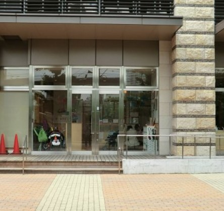幼稚園・保育園　プチ・ナーサリー田町（幼稚園・保育園）まで12m